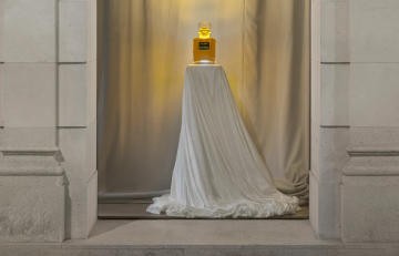 Balenciaga香氛系列新品发布